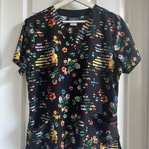 Floral Black Women's Short Sleeve Scrub Top